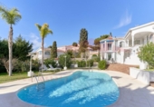 Chalet independiente con terreno en venta en la España, Vélez-Málaga, ref: TR154584 foto