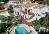 Chalet independiente con terreno en venta en la España, Vélez-Málaga, ref: TR154584 foto