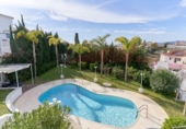 Chalet independiente con terreno en venta en la España, Vélez-Málaga, ref: TR154584 foto