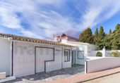 Chalet independiente con terreno en venta en la España, Vélez-Málaga, ref: TR154584 foto