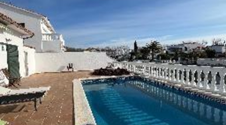 Gerona - Empuriabrava - 572m2