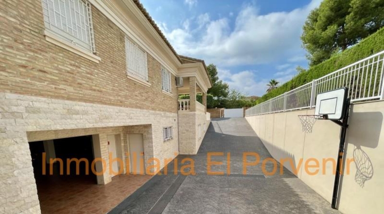 València - Torrente - 571m2