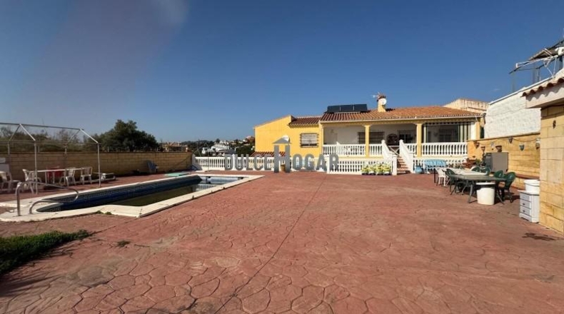 Málaga - Rincón de la Victoria - 1745m2