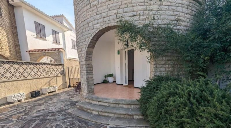 Gerona - Empuriabrava - 561m2