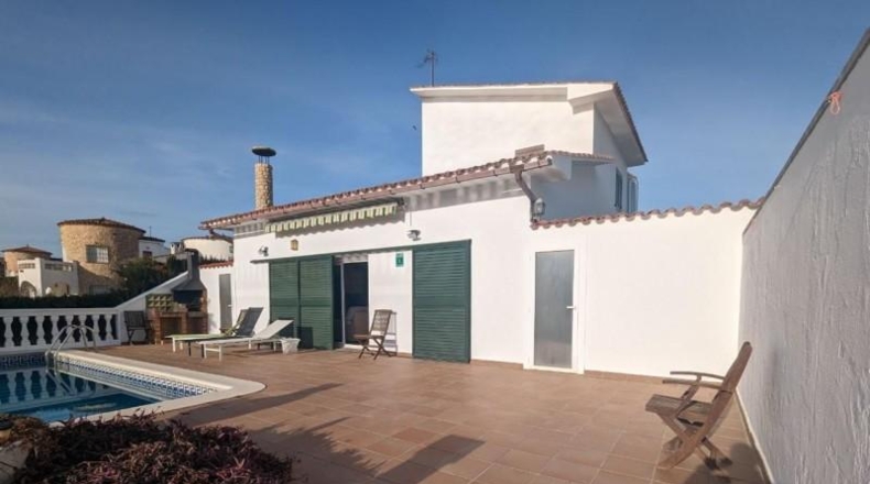 Gerona - Empuriabrava - 561m2