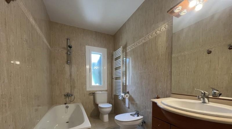 Gerona - Empuriabrava - 561m2