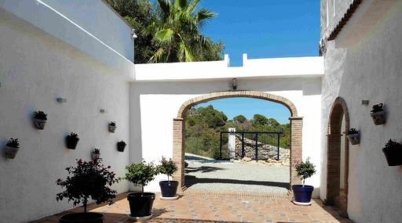 Málaga - Estepona - 5168m2
