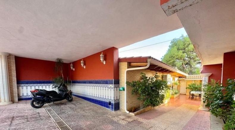 Alicante - Alfaz del Pi - 800m2
