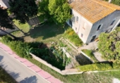 Загородный дом с участком на продажу в городе Sant Feliu de Guíxols Фото