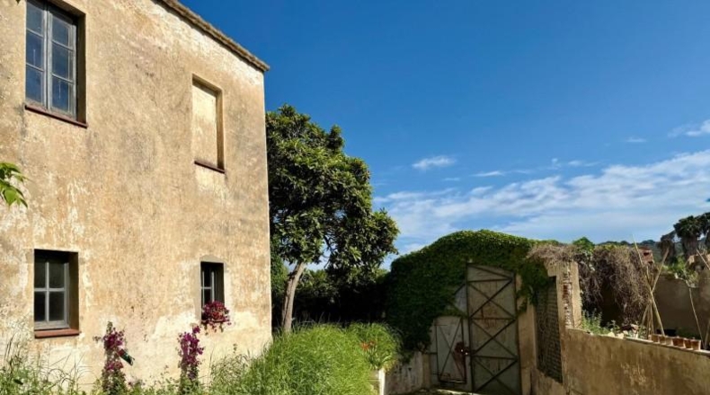 Gerona - Sant Feliu de Guíxols - 1044m2