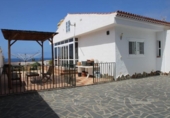Chalet independiente con terreno en venta en la España, Arona, ref: TR144794 foto