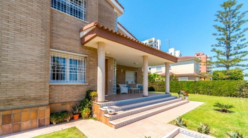 Alicante - Torrevieja - 699m2