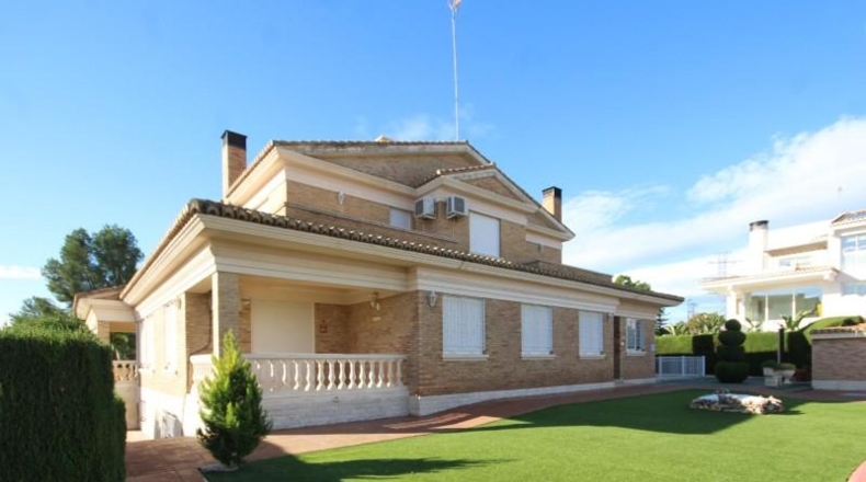 Valencia - Торренте - 1770m2