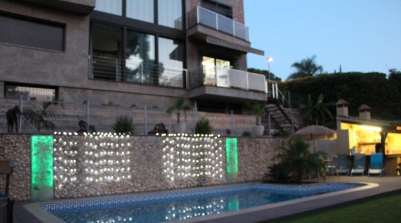 Gerona - Lloret de Mar - 2000m2