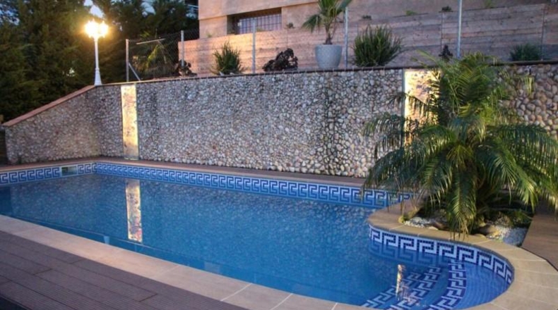 Gerona - Lloret de Mar - 2000m2