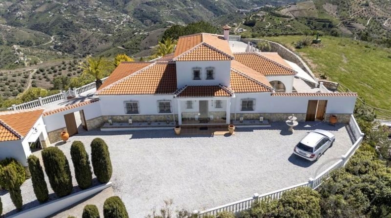Малага - Canillas de Albaida - 27626m2
