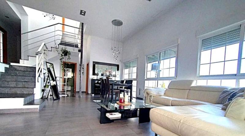 Valencia - Oliva - 1200m2