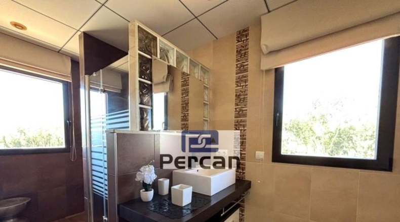 Alicante - Campello - 1081m2