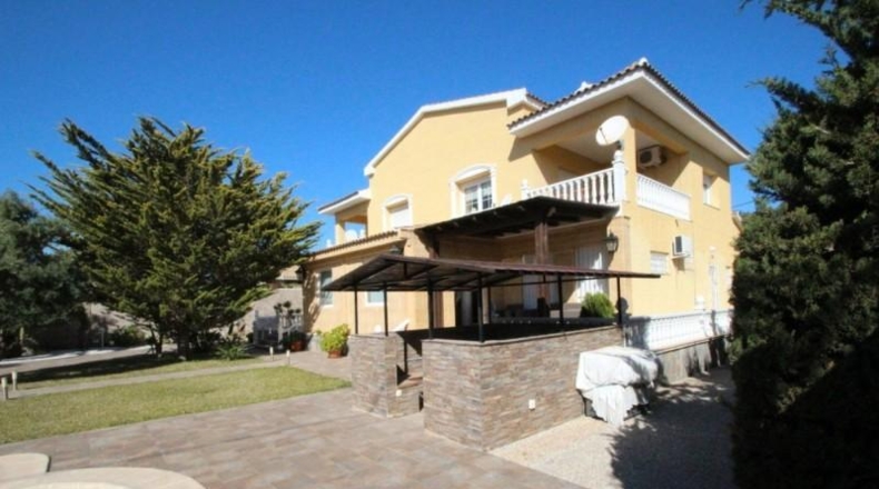 Alicante - Cabo Roig - 1400m2