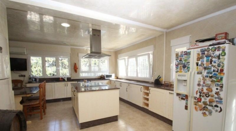 Alicante - Cabo Roig - 1400m2