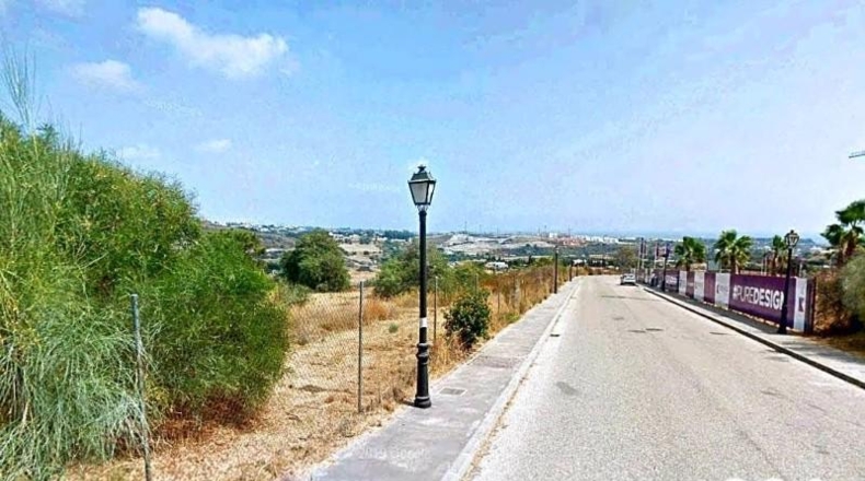 Málaga - Estepona - 14986m2