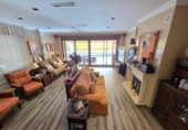 Chalet independiente con terreno en venta en la España, Alicante, ref: TR376786 foto