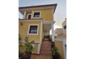 Chalet independiente con terreno en venta en la España, Alicante, ref: TR376786 foto