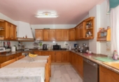 Отдельно стоящий дом с участком на продажу в городе Малага Фото