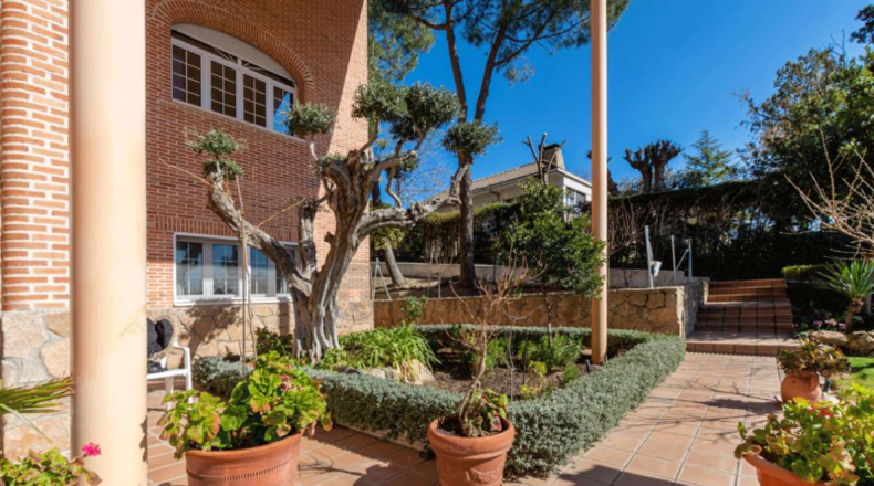 Comunidad de Madrid - Villaviciosa de Odón - 1850m2