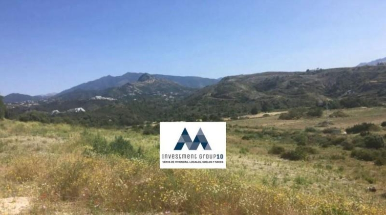 Málaga - Estepona - 10000m2