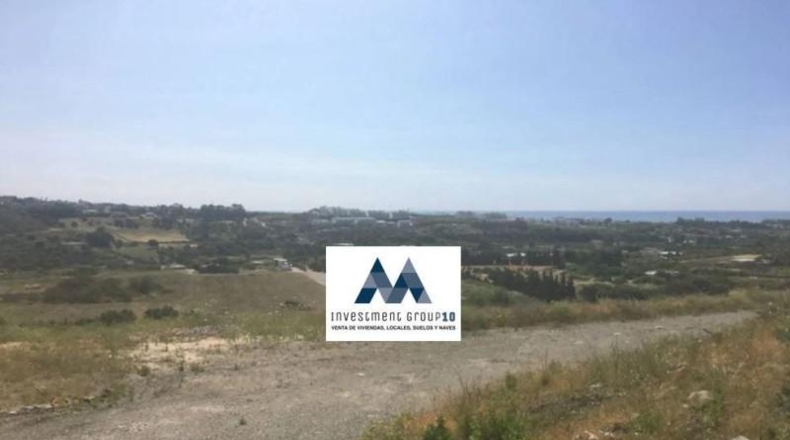 Málaga - Estepona - 10000m2