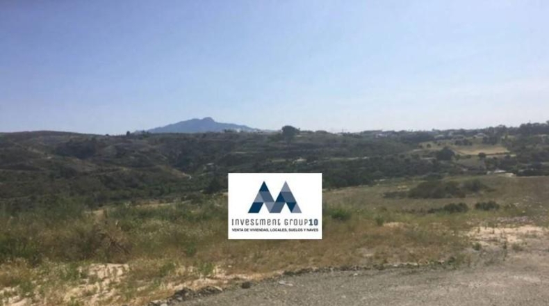 Málaga - Estepona - 10000m2