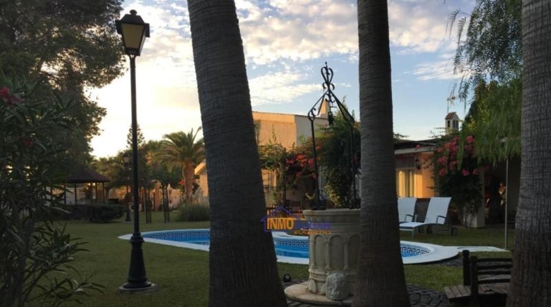 Almería - Roquetas de Mar - 1600m2