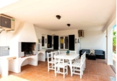 Отдельно стоящий дом с участком на продажу в городе Ciutadella de Menorca Фото