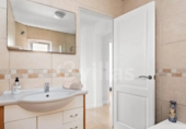 Отдельно стоящий дом с участком на продажу в городе Ciutadella de Menorca Фото