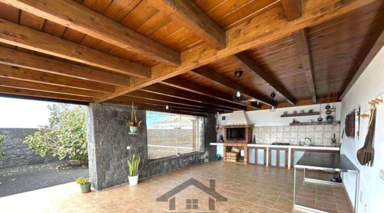 Las Palmas - Tías - 2200m2