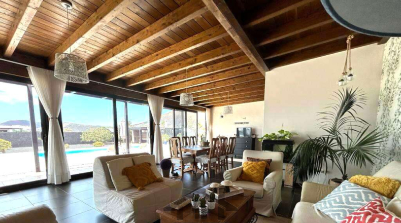 Las Palmas - Tías - 2200m2