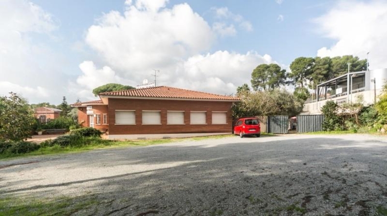 Barcelona - Cerdanyola del Vallès - 5277m2