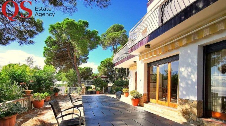 Gerona - Blanes - 889m2