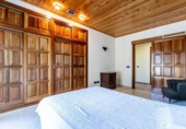 Chalet independiente con terreno en venta en la España, Begur, ref: TR232454 foto