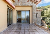 Chalet independiente con terreno en venta en la España, Begur, ref: TR232454 foto