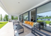 Chalet independiente con terreno en venta en la España, Manilva, ref: TR368806 foto