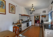 Отдельно стоящий дом с участком на продажу в городе Ayamonte Фото