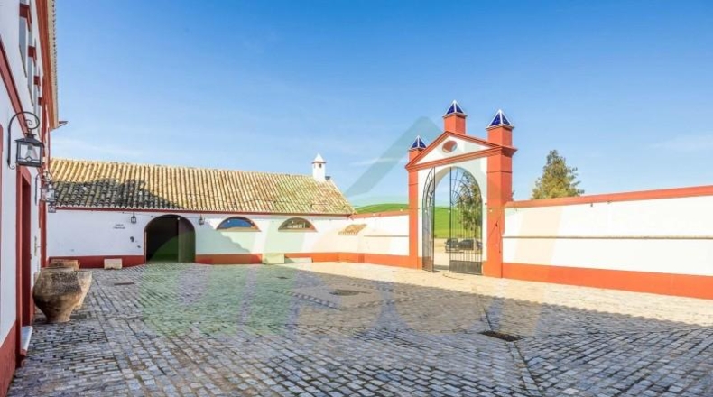 Севилья - La Puebla de Cazalla - 2220m2