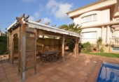 Chalet independiente con terreno en venta en la España, Santa Susanna, ref: TR232181 foto