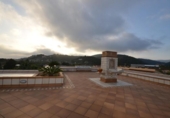 Chalet independiente con terreno en venta en la España, Santa Susanna, ref: TR232181 foto
