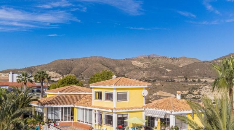 Alicante - Campello - 2387m2