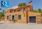 Chalet independiente con terreno en venta en la España, Relleu, ref: TR381609 foto