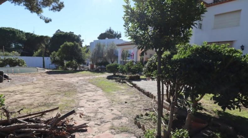 Valencia - Godella - 2200m2
