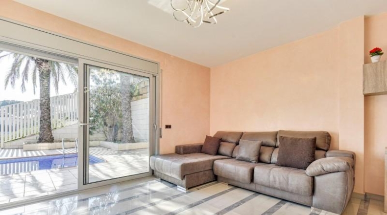 Gerona - Lloret de Mar - 1074m2